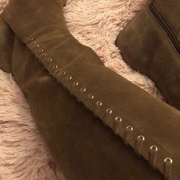 NIB ISOLÁ Tall Suede Wedge Heel Boots - Picture 2 of 7